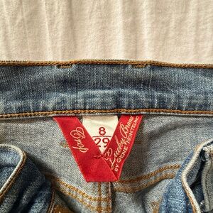 Lucky Brand  size 8/29 Crop Jeans 
Good Condition